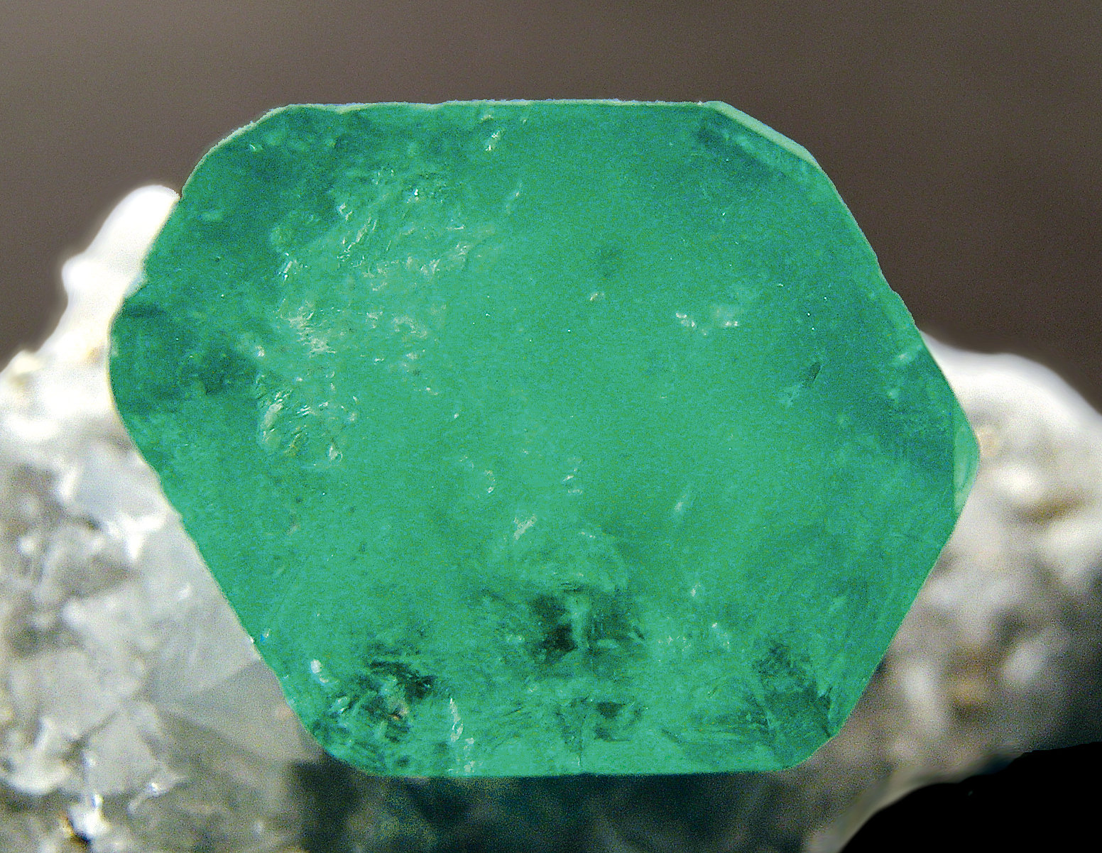 Beryl (variety Emerald) Doubly Terminated - La Pita Mining District 