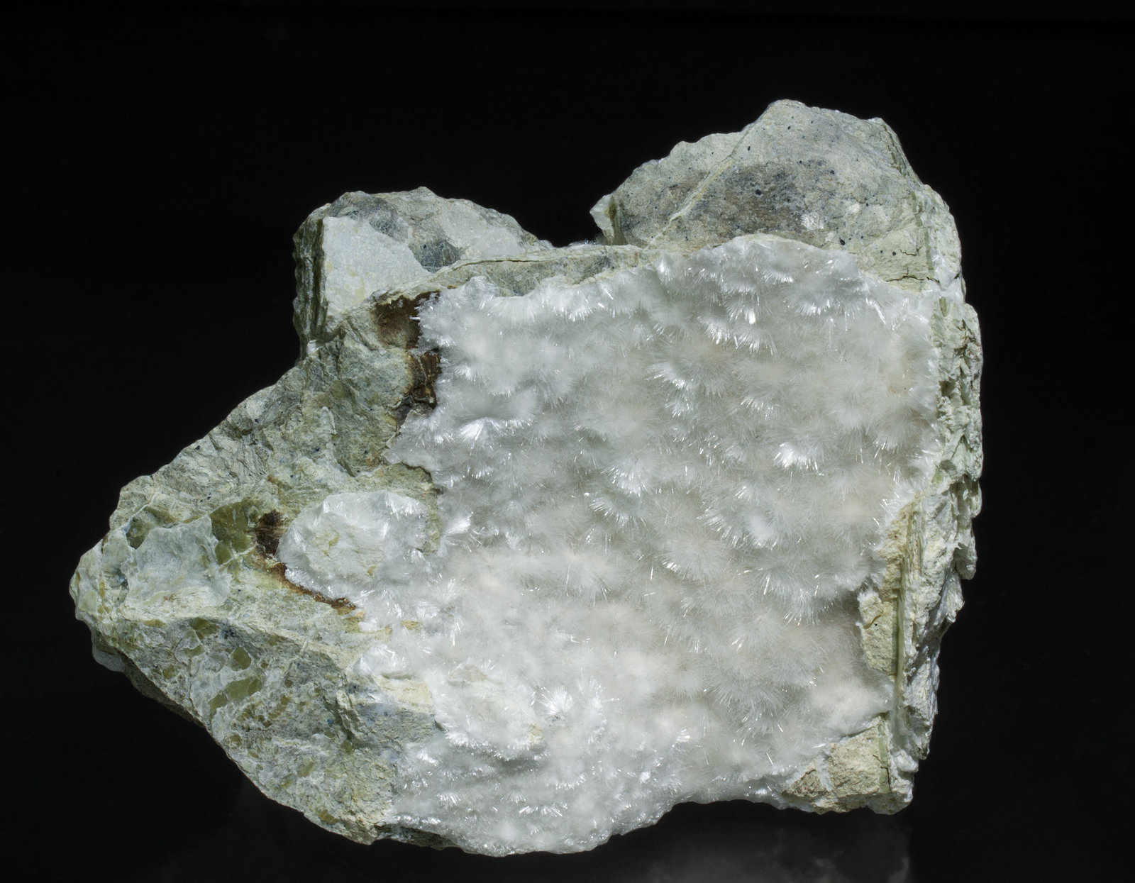 Artinite - Artinite Pit, Clear Creek, Picacho Peak, New Idria District ...